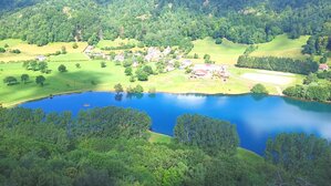 Tyrolienne géante au-dessus du Lac des graves...