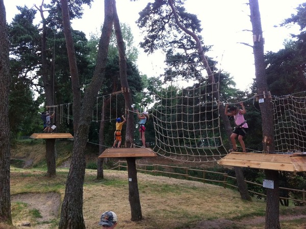 Parcours aventure Hélitas avec des plates-formes inaccessibles